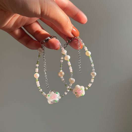 Chihiro Flower Bead Bracelet