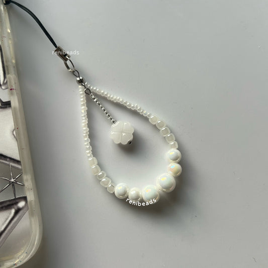 Snow Clover White Dainty Phone Charm Y2k Camera Keychain