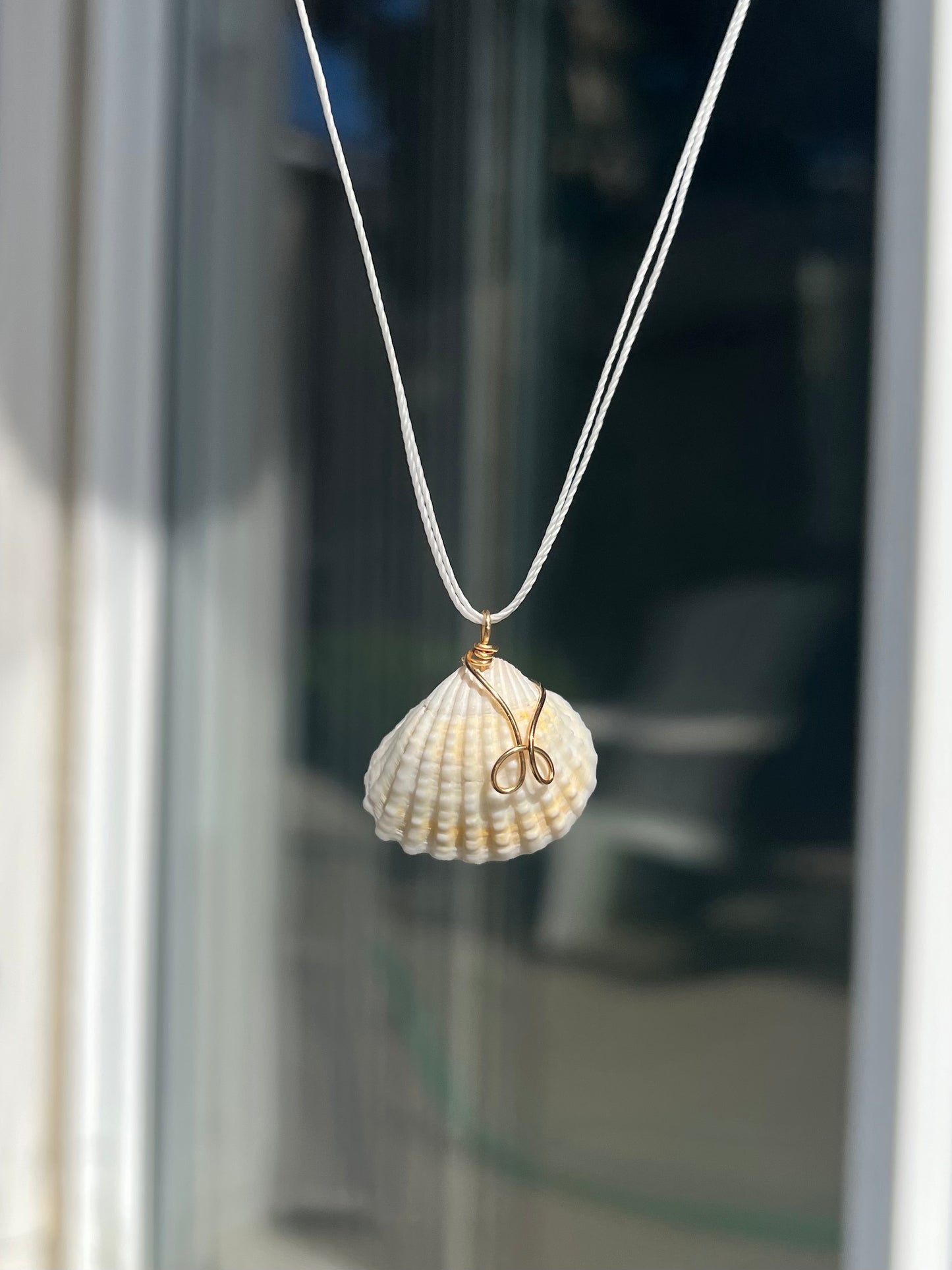 White Mini Shell Necklace