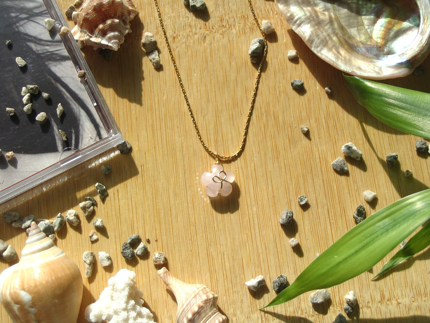 Rose Quartz Loop