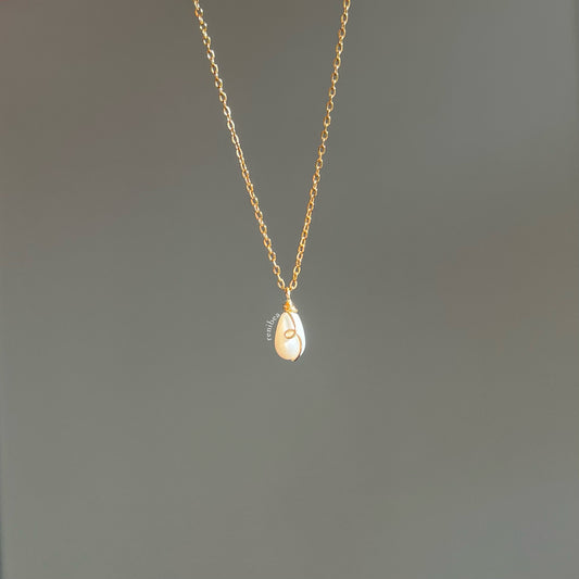 Gold Looped Raindrop Necklace