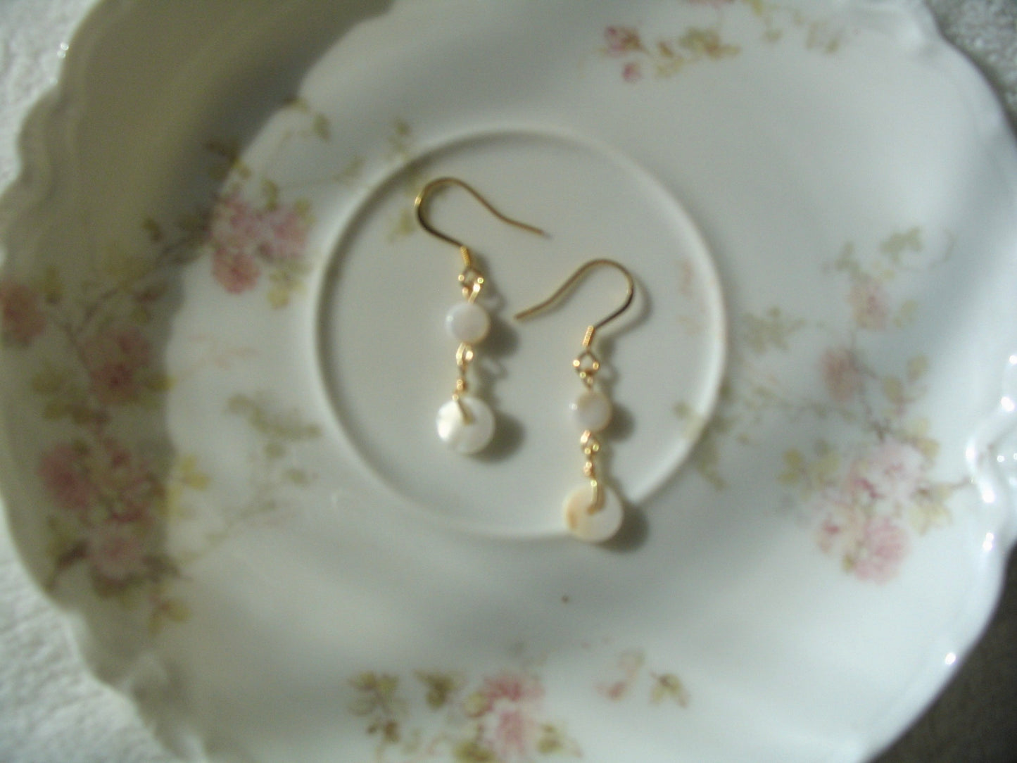 Shell Donut Earrings