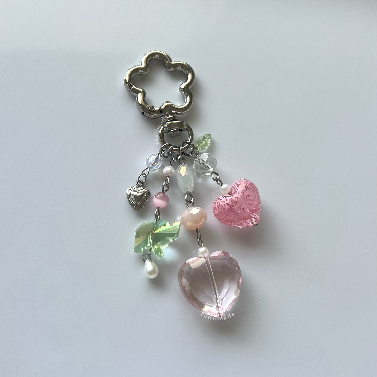 lucky pink and green heart bead heisei retro keychain .☘︎ ݁˖