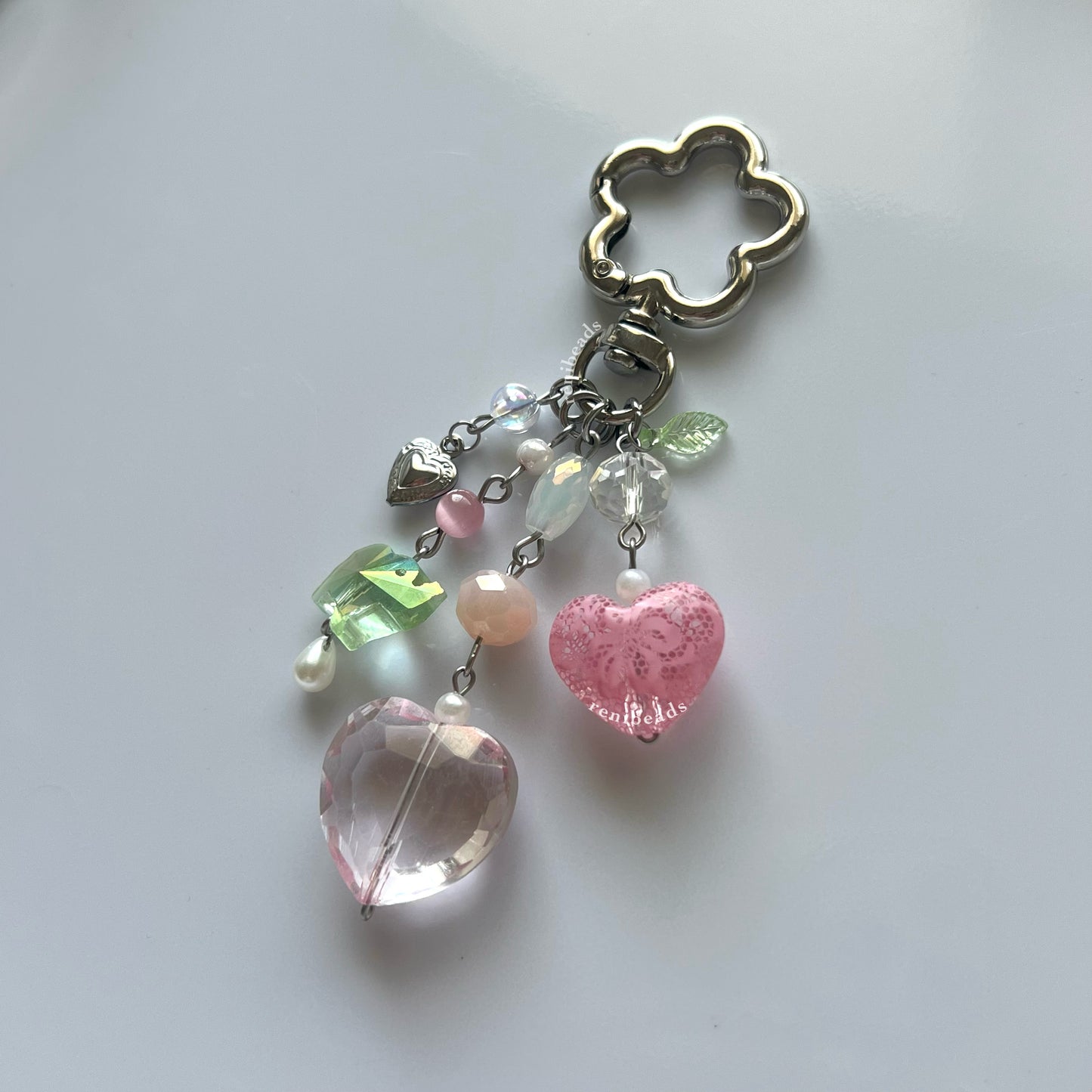 lucky pink and green heart bead heisei retro keychain .☘︎ ݁˖
